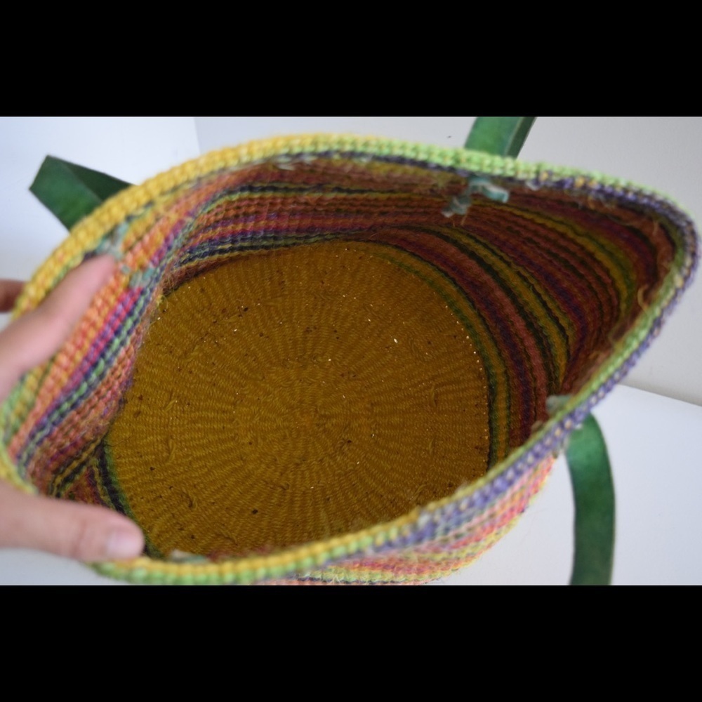 Handmade basket bag - Picture 3 of 8